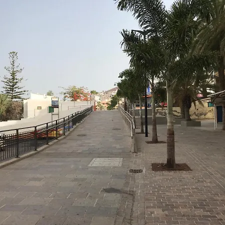 Отель Playa De Cristianos *