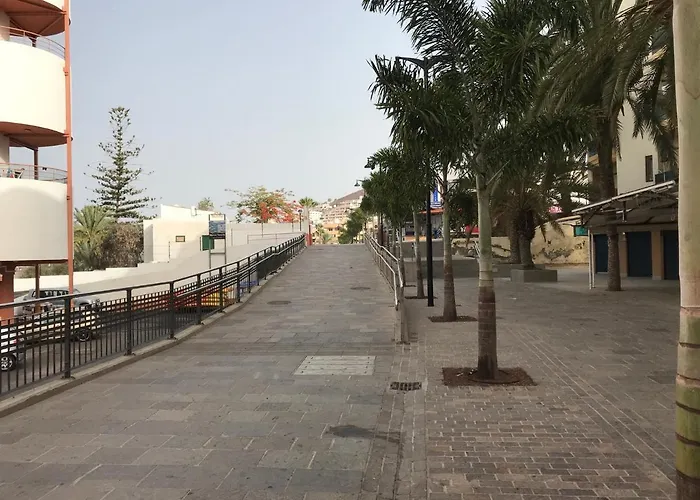 Отель Playa De Cristianos *